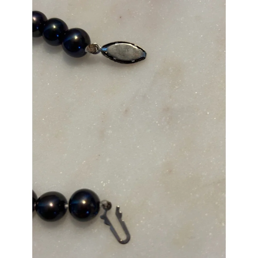 TahitiaBlack Pearl Strand Necklace Hand Knotted Iridescent Filigree Clasp